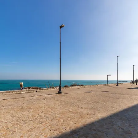 Italian Experience-un Dondolo Sul Mare Porto Recanati