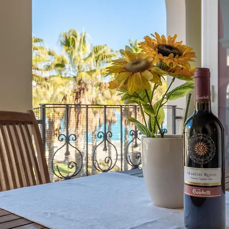 Apartment Italian Experience-un Dondolo Sul Mare