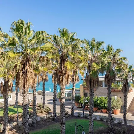 Italian Experience-un Dondolo Sul Mare Porto Recanati